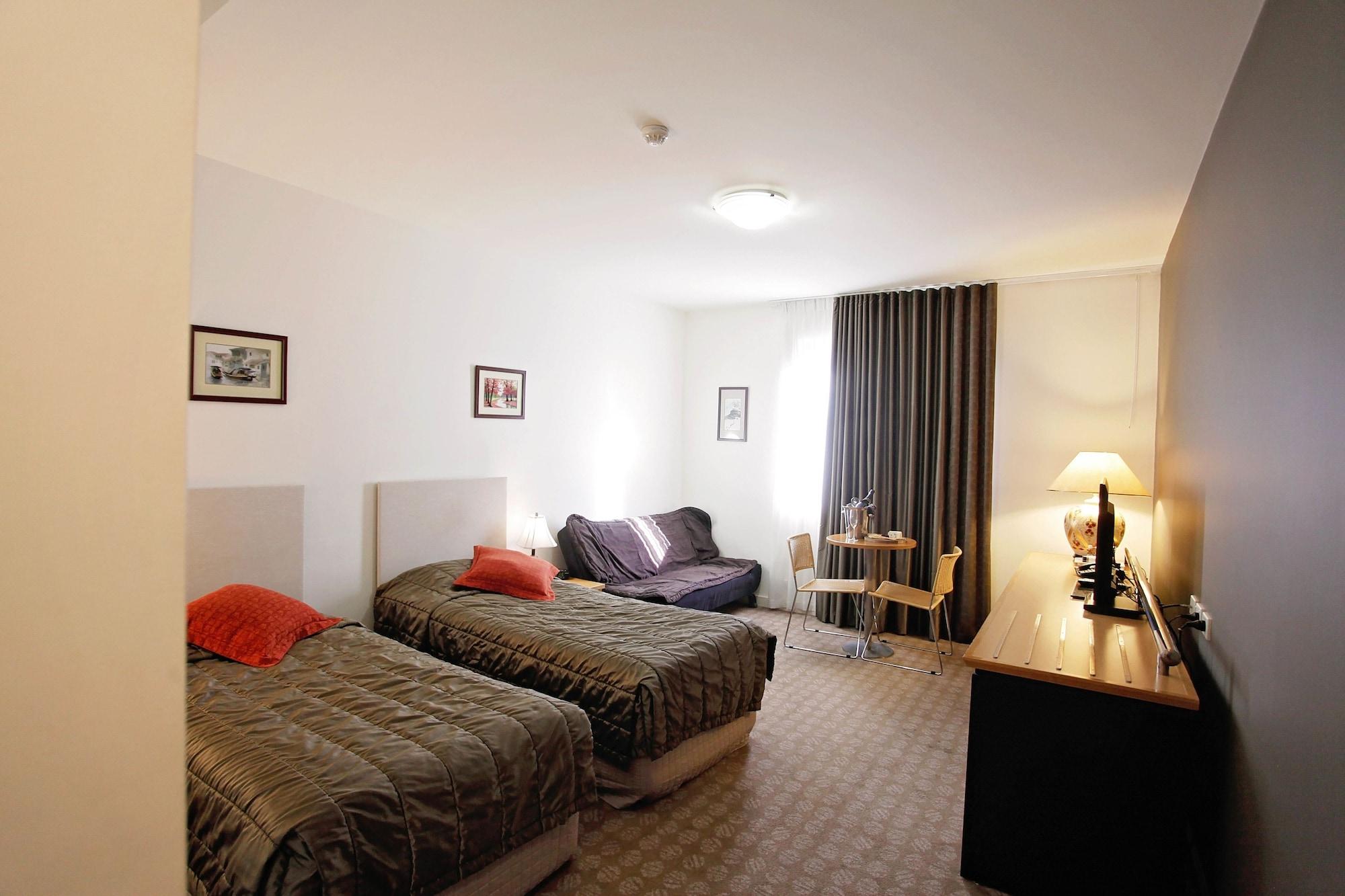 Golden Pebble Hotel Wantirna Esterno foto