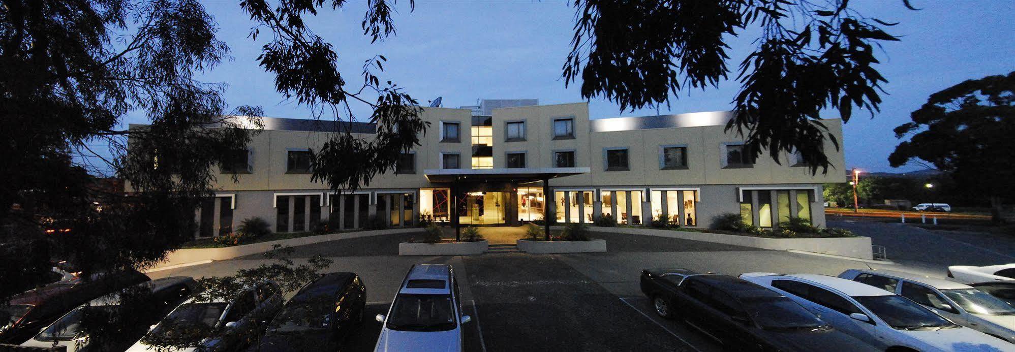 Golden Pebble Hotel Wantirna Esterno foto